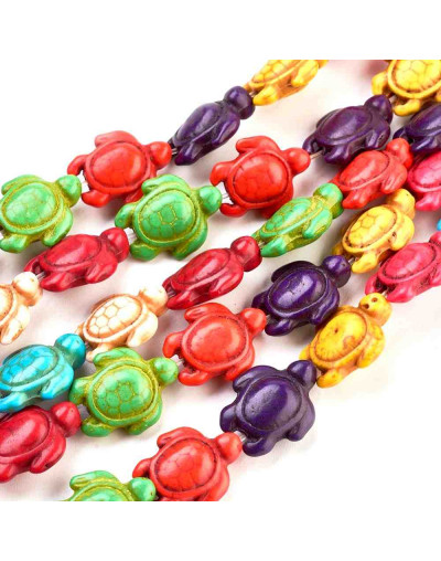 Howlite. Tortugas. Colores variados. 19x14x7.8 mm. 1 mm perforación. 22 unidades hilo (aproximado)