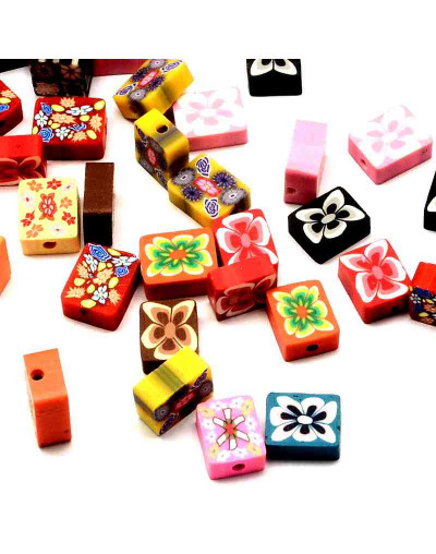 Flores. Rectángulos. Varios colores. 13x10x4 milímetros. 2 mm perforación. 10 unidades. Flores. Rectángulos. Varios colores. 13x10x4 milímetros. 2 mm perforación. 10 unidades.