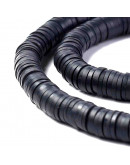 Discos. Color negro. 4 milímetros diámetro. 1 mm grosor. 1 mm perforación. 380~400 uds hilo.