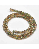 Esfera faceteada. 04 milímetros. Electroplateado tornasol. 1 mm perforación. 100 uds hilo (aprox).