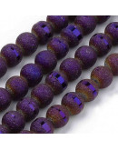 Esfera electroplateada. 08 mm diámetro. Púrpura escarchado. 1,5 mm perforación. 72 uds hilo (aprox).