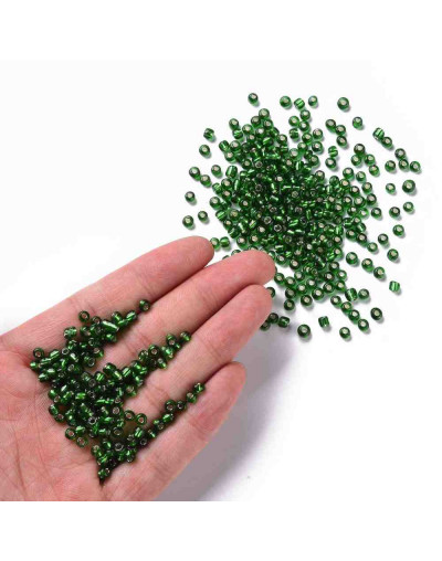 Cristal Línea Plateda. GREEN. 4 milímetros 1,50 mm perforación 40 gramos. 390 uds. aprox.