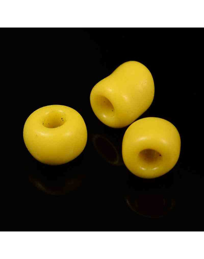 Color Sólido. YELLOW.  3 milímetros. 1 mm perforación. 40 gramos