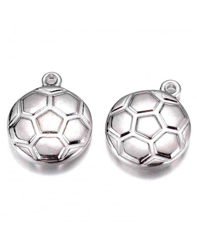 Football. Acero inoxidable. Color plateado.15,5x13x3,5 mm. 1 mm perforación. 1 unidad