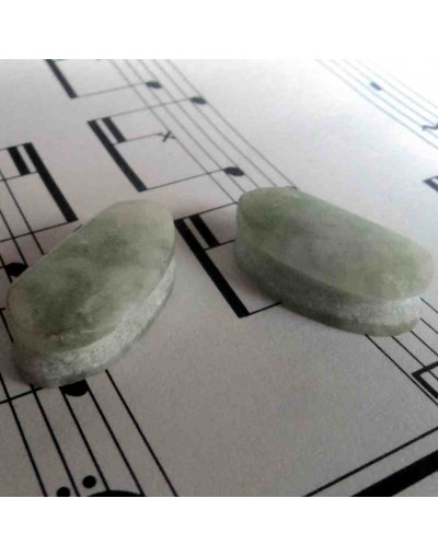 Jade Guatemala. Piedra Ranurada. Par para aretes.