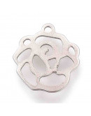 Flores. Acero inoxidable. Color plateado. 13.5x12x0,5 mm.1.2 mm perforación. 2 unidades Flores. Acero inoxidable. Color plateado. 13.5x12x0,5 mm.1.2 mm perforación. 2 unidades