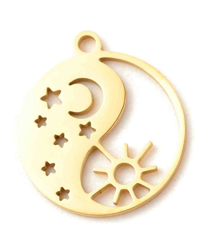 Sol+Luna+Estrellas. Acero inoxidable. Color dorado. 17x15x1 milímetros. 1,5 mm perforación. 1unidad.