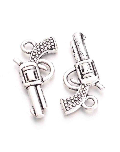 Pistola. Aleación de cobre. Color plateado. 22x12x3 mm 2 mm perforación. 10 uds