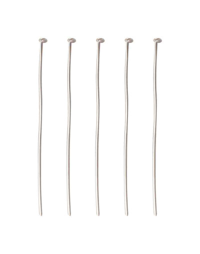 Pin con cabeza. Aleación de cobre. Color plateado. 5 centímetros largo. 0,7 mm grosor. 50 uds aprox.