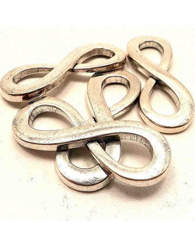 Enlace Infinito. Aleación. Color plata antigua. 35x13 milímetros. 5 unidades