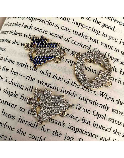 Mapa Nicaragua. Aleación+Zirconia. Baño 18K Gold. 20x20x3 mm. 2 mm perforación. 1 unidad.