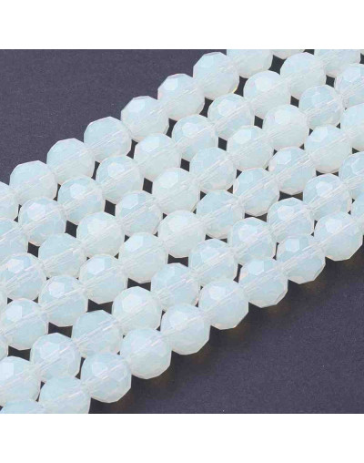 Opalina. Faceteada. 08 mm diámetro. 1 mm perforación. 70 unidades hilo (aproximado)