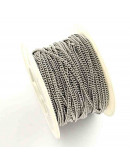 Acero inoxidable. Color plateado. 1,8x1,2x0,4 milímetros. 1 metro.