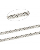 Acero inoxidable. Color plateado. 2,4x1,9x0,5 milímetros. 1 metro.