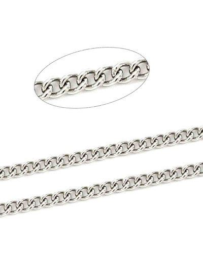 Acero inoxidable. Color plateado. 2,4x1,9x0,5 milímetros. 1 metro.