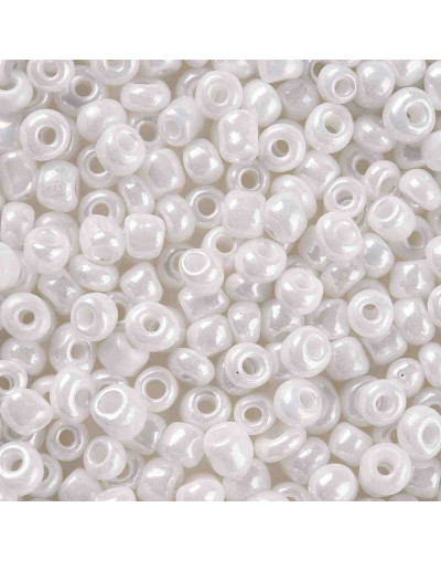 Color Sólido Lustrado. WHITE. 3 milímetros. 1 mm perforación. 40 gramos