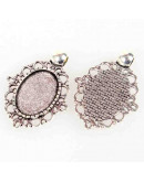 Base Aleación. 33x25x2 mm. Agujero 3 mm. Para trabajos de 18x13 mm. 2 unidades Base Aleación. 33x25x2 mm. Agujero 3 mm. Para trabajos de 18x13 mm. 2 unidades