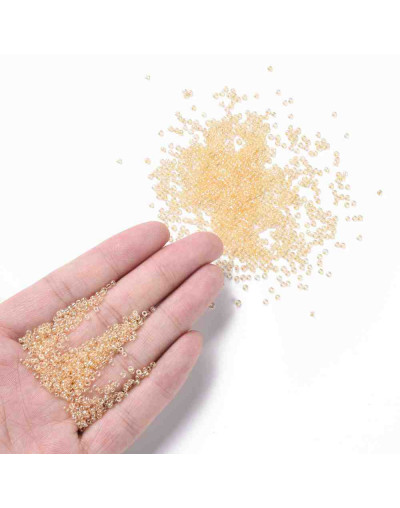 Chaquria. Cristal lustrado. GOLDENROD. 2 mm. 1 mm perforación. 40 gramos (2600 uds aprox)