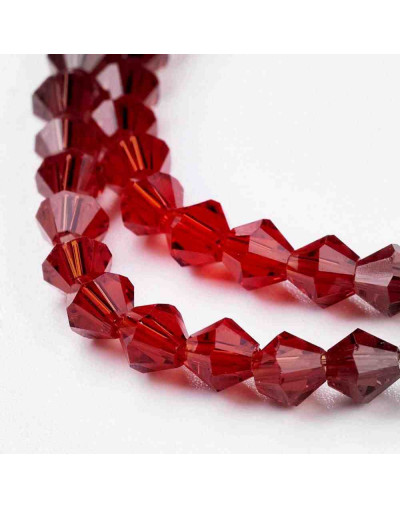 Bi-Cono. Rojo. 4x4 milímetros. 1 mm perforación. 104 unidades hilo (aproximado).