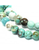 Turquesa natural. 06 mm diámetro. 0,8 mm perforación. 60 unidades hilo (aproximado)