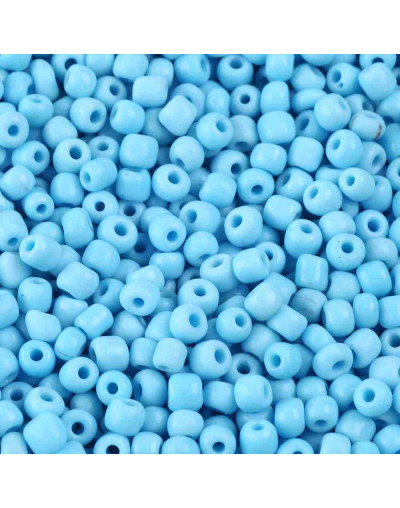 Chaquira. Color sólido. LIGHT SKY BLUE. 4 milímetros.1,50 mm perforación. 40 gramos (390 uds. aprox)