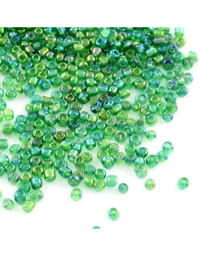Chaquria. Cristal Arcoiris. DARK GREEN. 2 mm. 1 mm perforación. 40 gramos (2600 uds aprox) Chaquria. Cristal Arcoiris. DARK GREEN. 2 mm. 1 mm perforación. 40 gramos (2600 uds aprox)