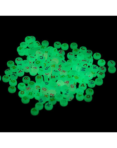 Letra varios colores. Moneda fluorescente. 7 mm diámetro. 1,5 mm perforación. 100 uds aprox.