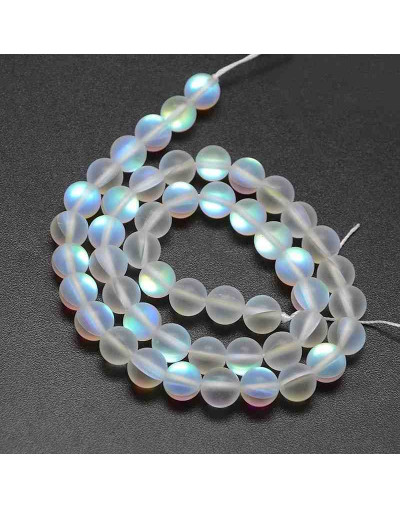 Piedra Luna sintética. Blanco mate. 08 mm diámetro. 1 mm perforación. 49 uds hilo (aproximado)