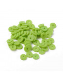 Discos. Color lima. 6 milímetros diámetro. 1 mm grosor. 1 mm perforación. 380~400 uds hilo.