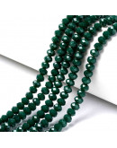 Rondelle faceteado. 4x3 milímetros. Verde oscuro. 1 mm perforación. 130 uds hilo (aproximado).