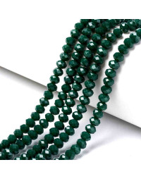 Rondelle faceteado. 4x3 milímetros. Verde oscuro. 1 mm perforación. 130 uds hilo (aproximado).