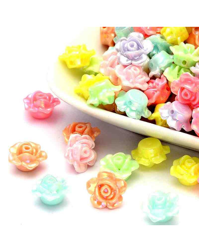 Flor (2). Varios colores. 13x8 milímetros. 2 milímetros perforación. 50 unidades (aproximado).