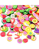 Frutas. Varios colores. De 4 a 6 milímetros. Sin perforación. 50 unidades aproximado. Frutas. Varios colores. De 4 a 6 milímetros. Sin perforación. 50 unidades aproximado.