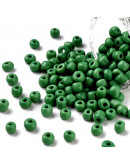 Color Sólido. PALE GREEN. 4 milímetros.1,50 mm perforación. 40 gramos. 390 uds. aprox.