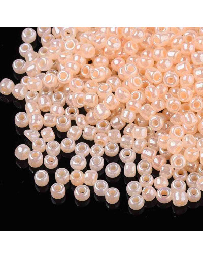 Color Sólido Ceylon. BISQUE. 4 milímetros.1,50 mm perforación. 40 gramos. 390 uds. aprox.