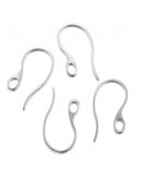 Ganchos para aretes. Acero inoxidable. Color plateado. 22 mm largo. 1 mm grosor. 3 mm agujero. 4 uds