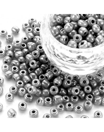 Color Sólido Ceylon. DARK GRAY. 4 milímetros.1,50 mm perforación. 40 gramos. 390 uds. aprox.