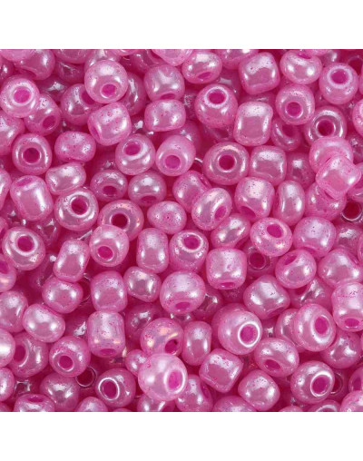 Color Sólido Ceylon. VIOLET (2). 4 milímetros.1,50 mm perforación. 40 gramos. 390 uds. aprox.