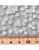 Color Sólido Frosted. WHITE. 4 milímetros.1,50 mm perforación. 40 gramos. 390 uds. aprox.