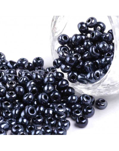 Color Sólido Metalizado. BLACK. 4 milímetros.1,50 mm perforación. 40 gramos. 390 uds. aprox.