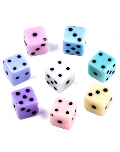 Dados. Varios colores. 10x10x10 milímetros. 1,5 mm perforación. 10 unidades.