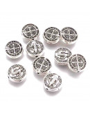 San Benito. Aleación de cobre. Color plata antigua. 10x10x2,4 mm. 1,2 mm perforación. 2 unidades