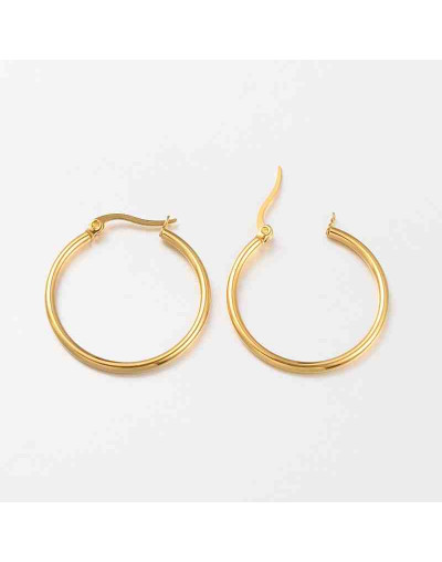 Aretes de aro. Acero inoxidable. Real Plated 18k gold. 30 mm diámetro. 2 mm grosor. 1 par.