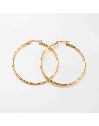 Aretes de aro. Acero inoxidable. Real Plated 18k gold. 50 mm diámetro. 2 mm grosor. 1 par.