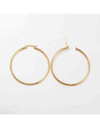 Aretes de aro. Acero inoxidable. Real Plated 18k gold. 50 mm diámetro. 2 mm grosor. 1 par.