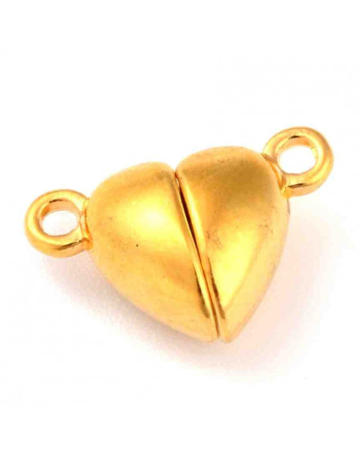 Cierre magnético. Corazón. Aleación de cobre. Color dorado. 10x9,5x6 mm. 1,5 mm perforación. 2 set