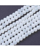 Opalina. Faceteada. 04 mm diámetro. 1 mm perforación. 98 unidades hilo (aproximado)