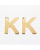 Letra "K". Acero inoxidable. Color dorado. 11x0,8 milímetros. 1 mm perforación. 1 unidad. Letra "K". Acero inoxidable. Color dorado. 11x0,8 milímetros. 1 mm perforación. 1 unidad.