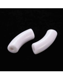 Tubo curvo. Color CREAMY WHITE. 36x13,5x11,5 milímetros. 4 mm diámetro. 4 unidades.