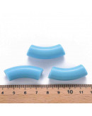 Tubo curvo. Color SKY BLUE. 36x13,5x11,5 milímetros. 4 mm diámetro. 4 unidades.